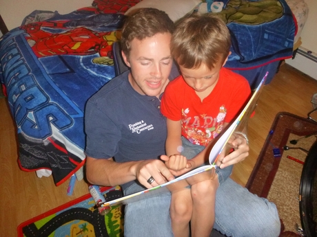 JT_reading_to_Brax.JPG