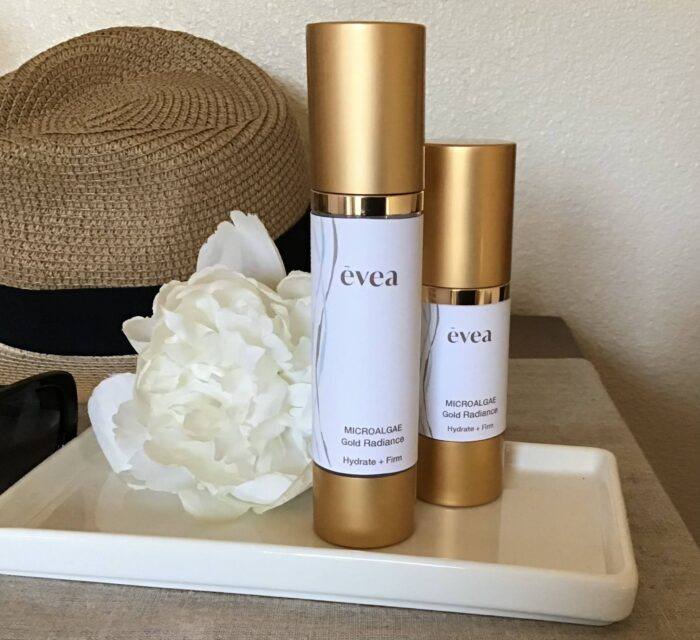 Microalgae Gold Radiance skincare.